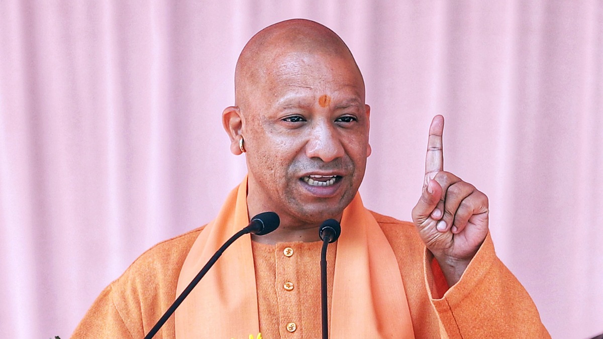सीएम योगी ने निर्वाचन आयोग भवन का किया भूमिपूजन, डेढ़ साल में पूरा होगा निर्माण, छह मंजिला होगी ईमारत