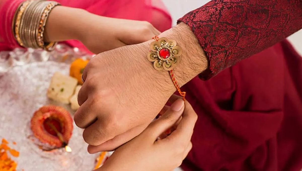रक्षाबंधन पर ध्यान रखें ये बातें, कुछ राखियां रिश्तों में ला सकती हैं दूरी