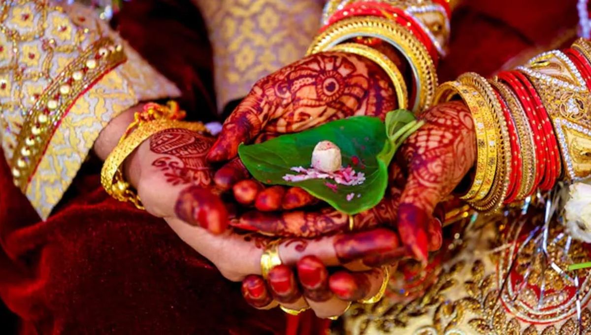 विवाह में आ रही रुकावटें होंगी दूर, इन वास्तु उपायों से मिलेगा मनचाहा साथी