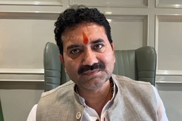 चार मौतों के बाद भी विधायक गोलू शुक्ला के ड्राइवर को मिली तेजी से जमानत, पुलिस की कार्रवाई पर उठे सवाल