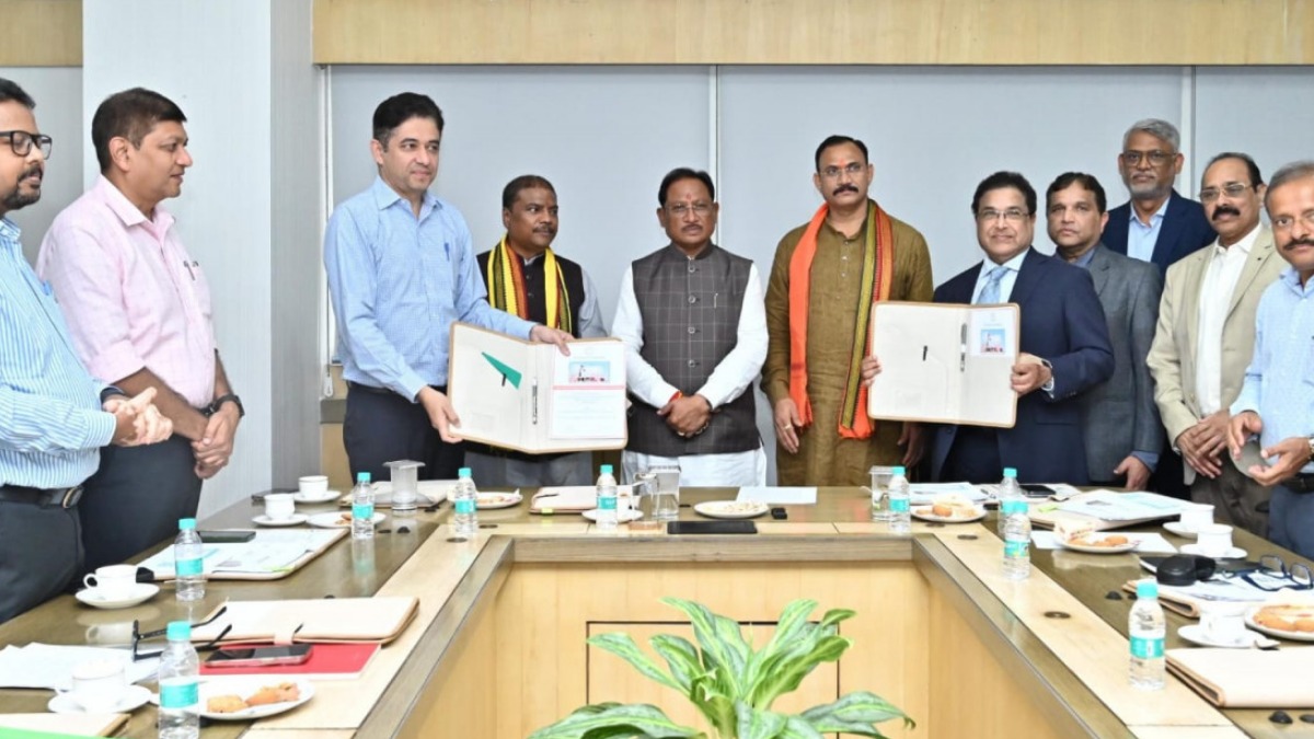मुख्यमंत्री विष्णुदेव साय का संकल्प: आदिवासी अंचलों सहित सभी नागरिकों तक पहुँचे विश्वस्तरीय स्वास्थ्य सुविधा
