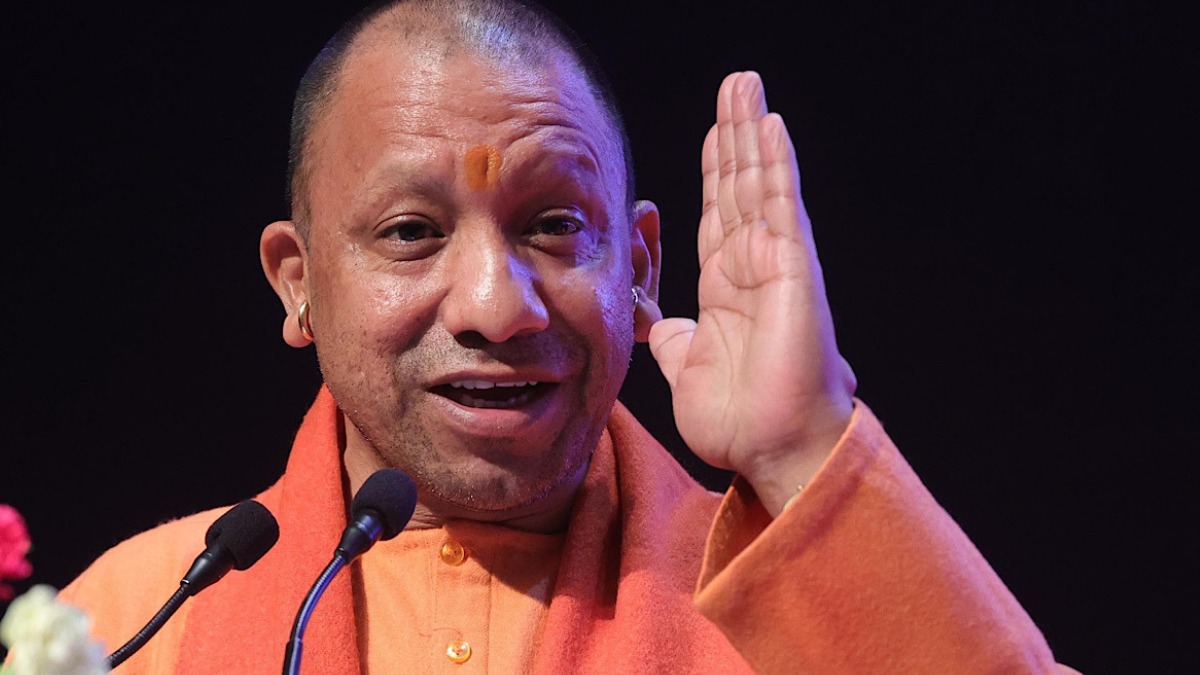 सीएम योगी का सपा पर हमला, बोले समाजवादी पार्टी सरकार के समय का गुंडा टैक्स खत्म, अब निवेश के लिए बन रहा माहौल