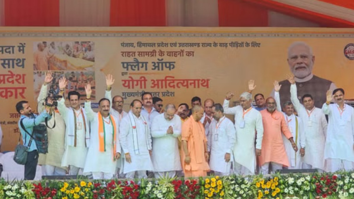 सहारनपुर दौरे पर सीएम योगी, आपदा प्रभावितों को दिलाया भरोसा, 5 करोड़ की मदद और राहत सामग्री के ट्रकों को दिखाई हरी झंडी