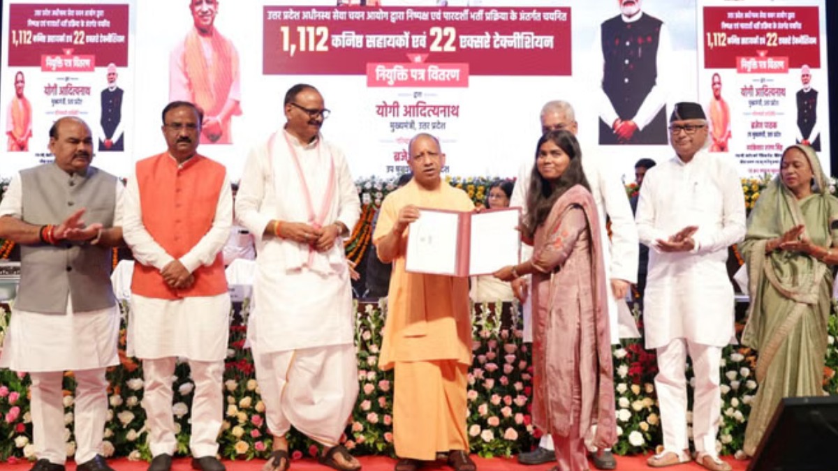 सिफारिश और रिश्वत से मुक्त हुई यूपी की भर्ती प्रक्रिया, सीएम योगी बोले निष्पक्ष और पारदर्शी चयन प्रक्रिया ही प्रदेश की पहचान