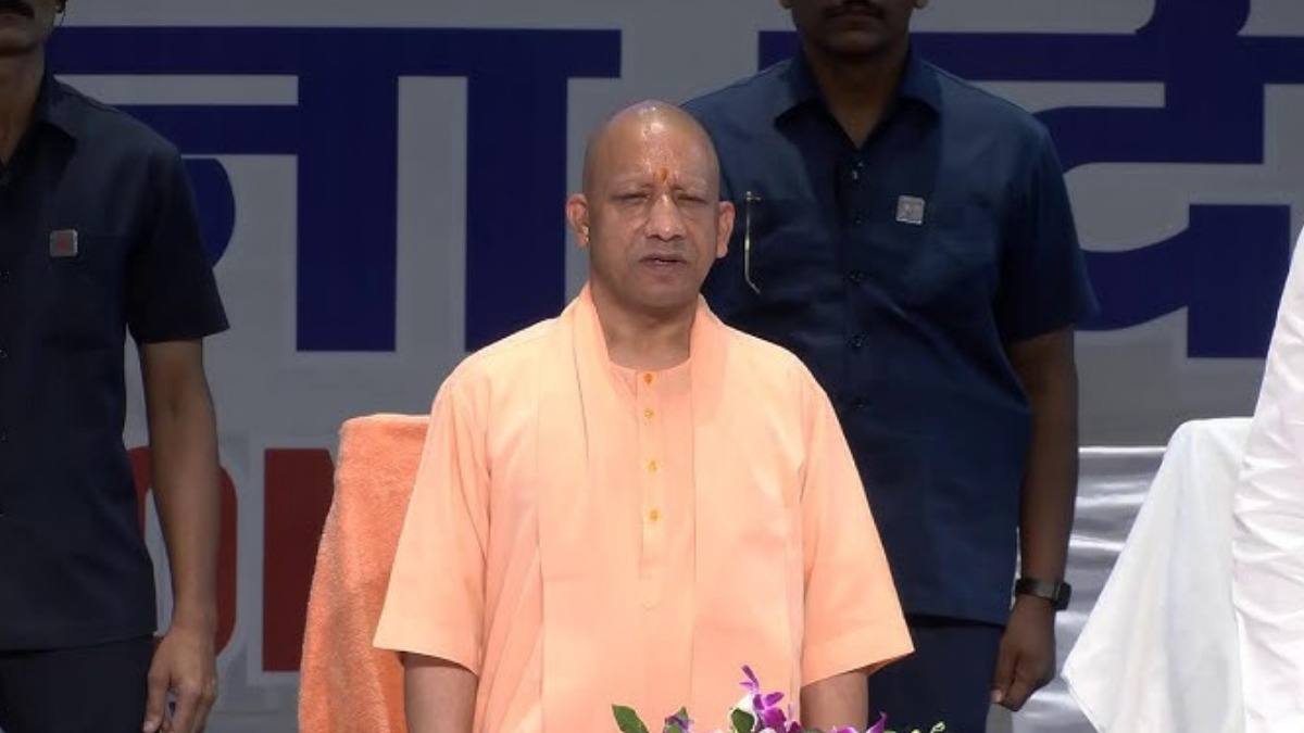 लखनऊ में CSIR स्टार्टअप कॉन्क्लेव का हुआ समापन, सीएम योगी ने स्टॉलों पर जाकर देखा इनोवेशन, बच्चों को दी टॉफी