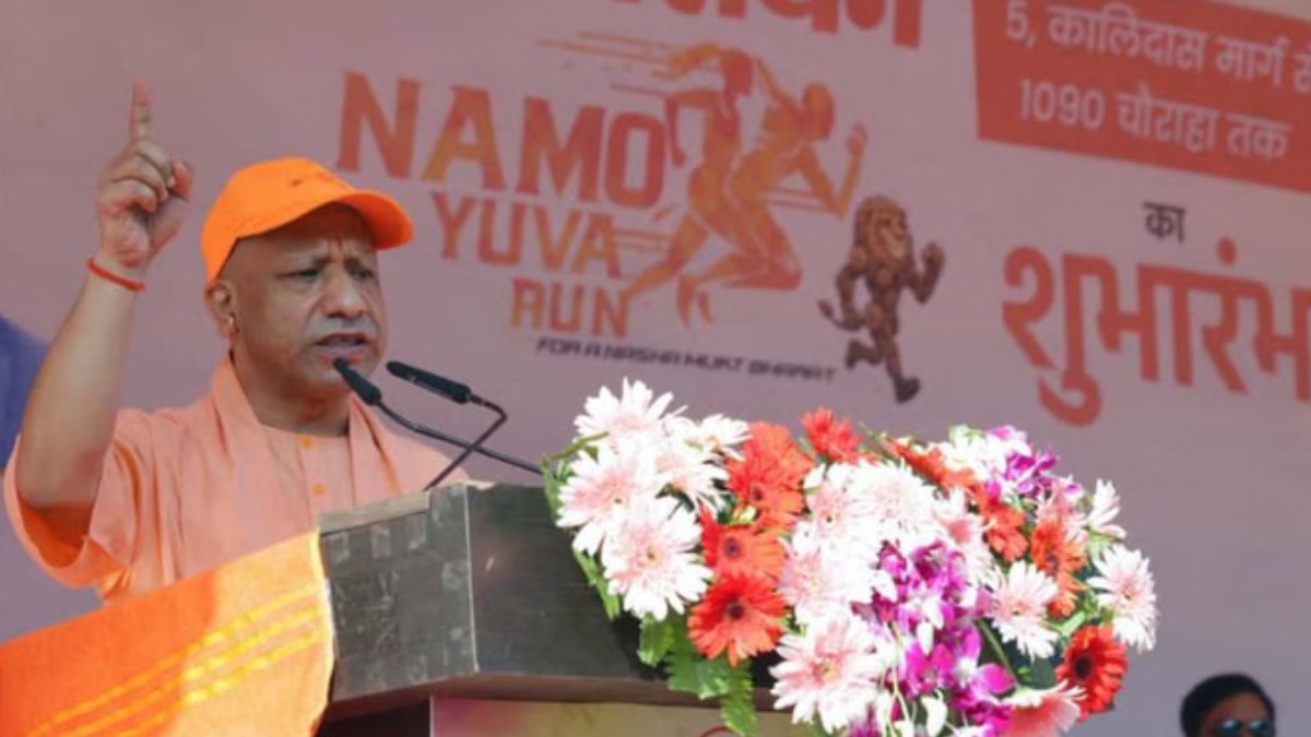 लखनऊ में दौड़े हजारों युवा, सीएम योगी ने नमो मैराथन का किया शुभारंभ, युवाओं से की नशे की लत से दूर रहने की अपील