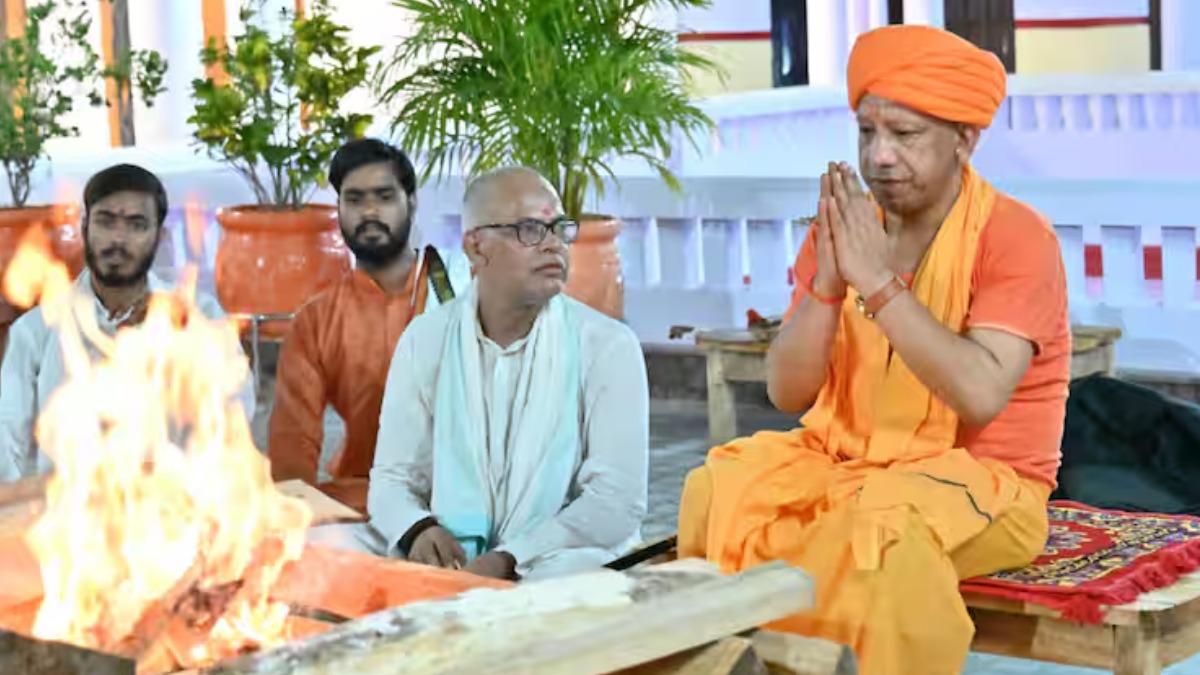 सीएम योगी का गोरखपुर प्रवास, नवमी पर कन्या पूजन और विजयदशमी पर भव्य शोभायात्रा में होंगे शामिल