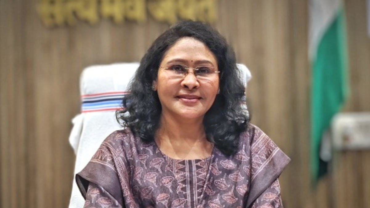 जिले में भव्य एवं गरिमामय ढंग से आयोजित हो जिला स्तरीय राज्योत्सव समारोह: कलेक्टर मिश्रा