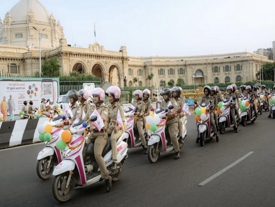 योगी सरकार का एंटी रोमियो स्क्वायड बना सुरक्षा का प्रतीक, महिलाओं के सम्मान और सुरक्षा का दिया संदेश