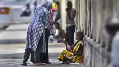 इंदौर बना देश का पहला भिक्षुक मुक्त शहर, अब भिक्षा मांगते दिखे तो सूचना देने पर मिलेगा 1000 का इनाम, प्रशासन ने शुरू की नई पहल