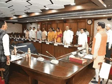 एमपी कैबिनेट बैठक के बड़े फैसले, पांच जिला अस्पतालों में बढ़ेंगे बेड, 810 पदों पर होगी भर्ती, किसानों को मिलेगा ब्याजमुक्त कर्ज का लाभ