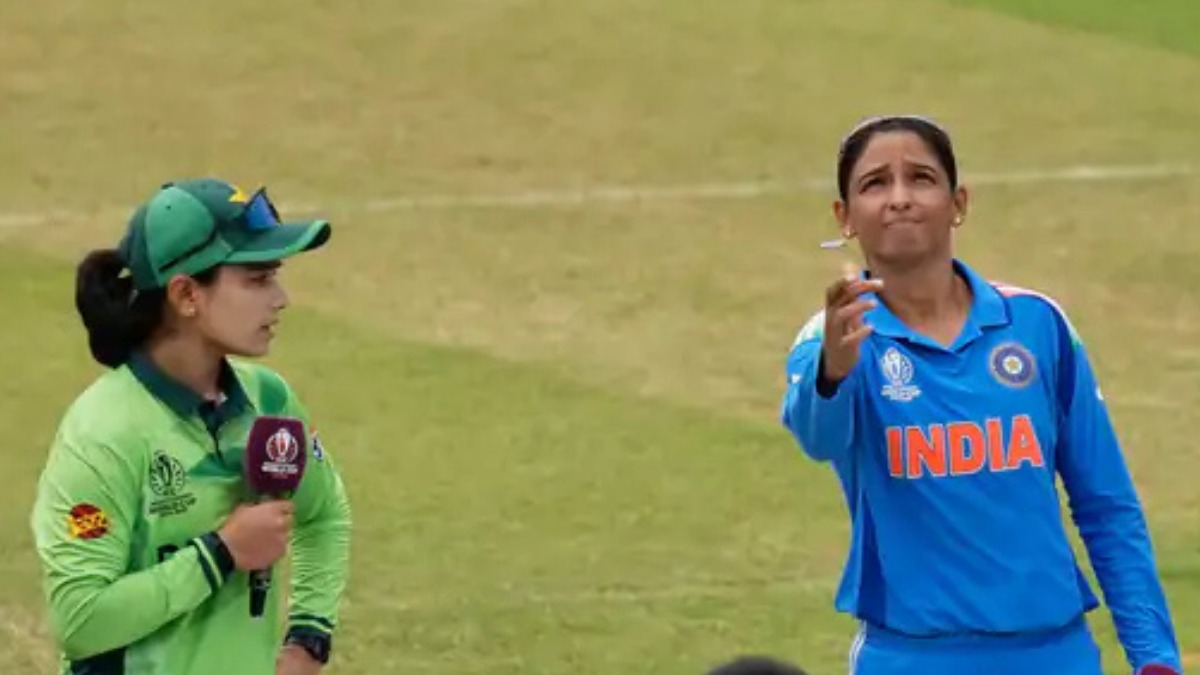 World Cup में मैच रेफरी की गलती से भारतीय टीम हार गई टॉस, मचा बवाल, देखें वीडियो