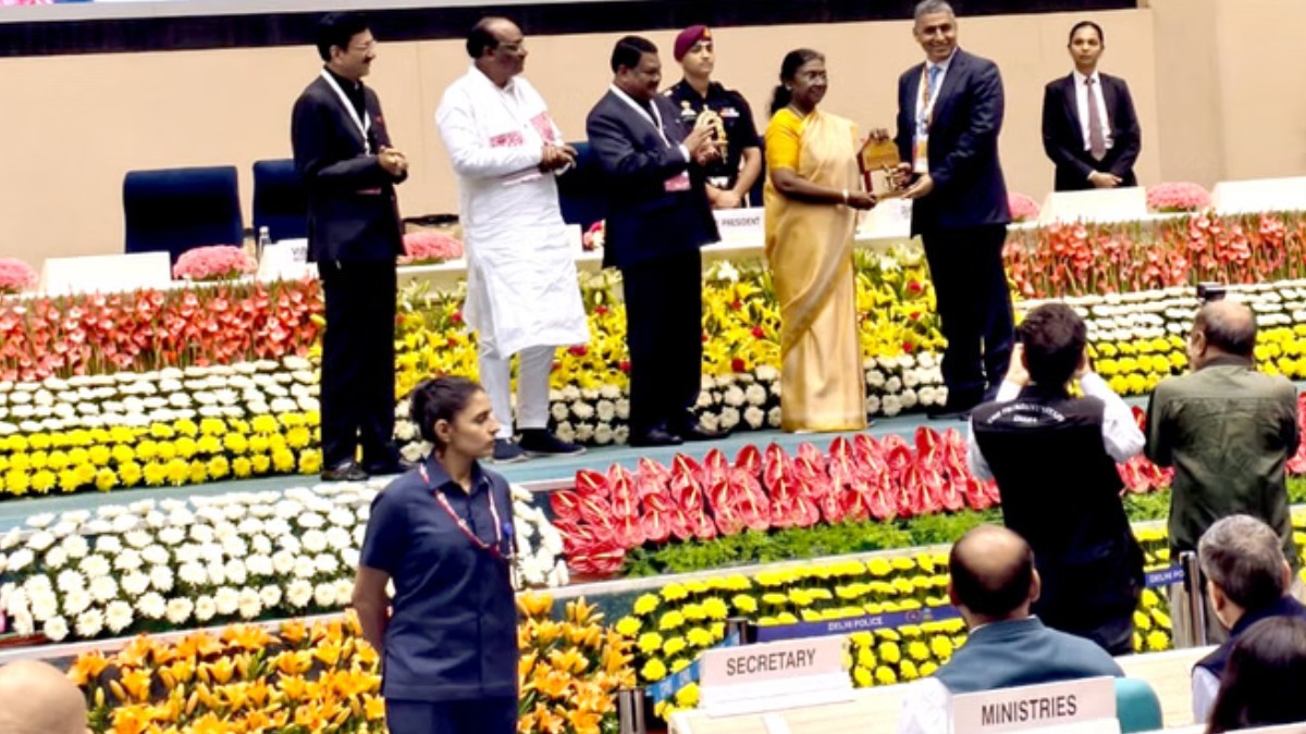 आदि कर्मयोगी अभियान में एमपी ने किया उत्कृष्ट प्रदर्शन, राष्ट्रपति द्रौपदी मुर्मू ने किया सम्मानित