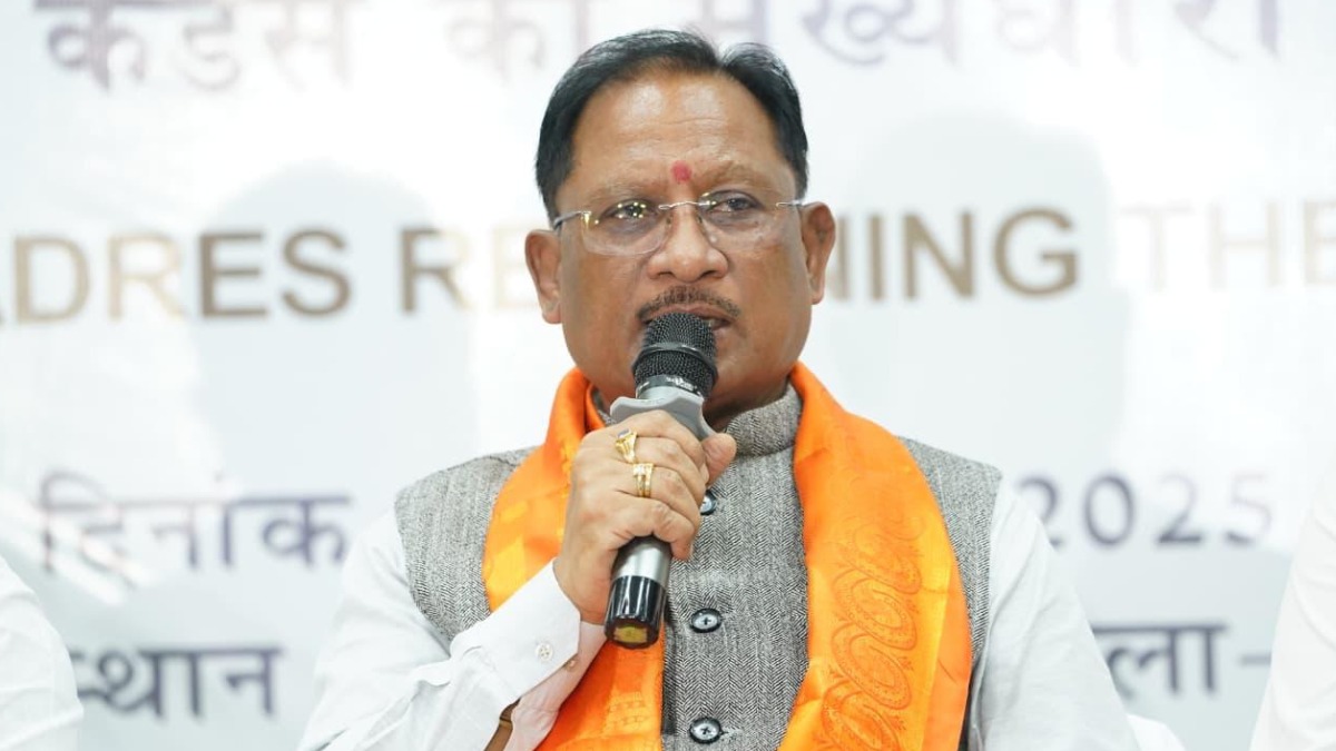 बस्तर में नक्सल उन्मूलन की दिशा में ऐतिहासिक दिन, बंदूक छोड़ संविधान अपनाने वालों का स्वागत – मुख्यमंत्री विष्णु देव साय