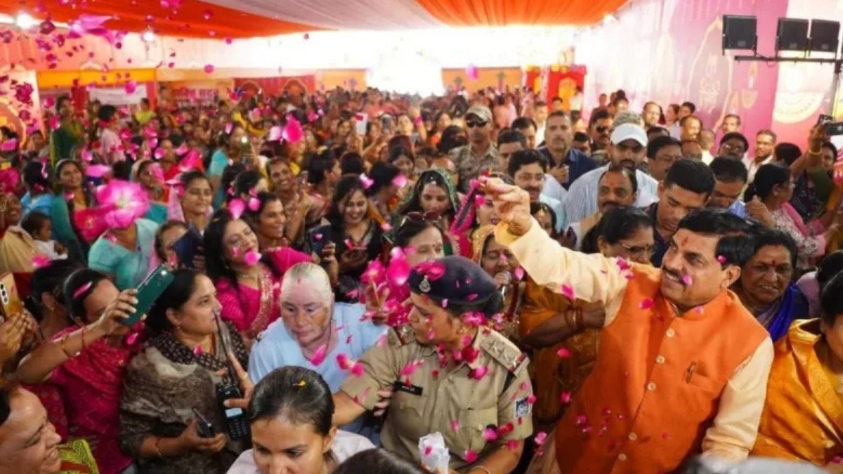 अब से हर महीने लाड़ली बहनों को मिलेंगे 1500 रुपए, सीएम मोहन यादव ने भाईदूज पर दिया बड़ा तोहफा