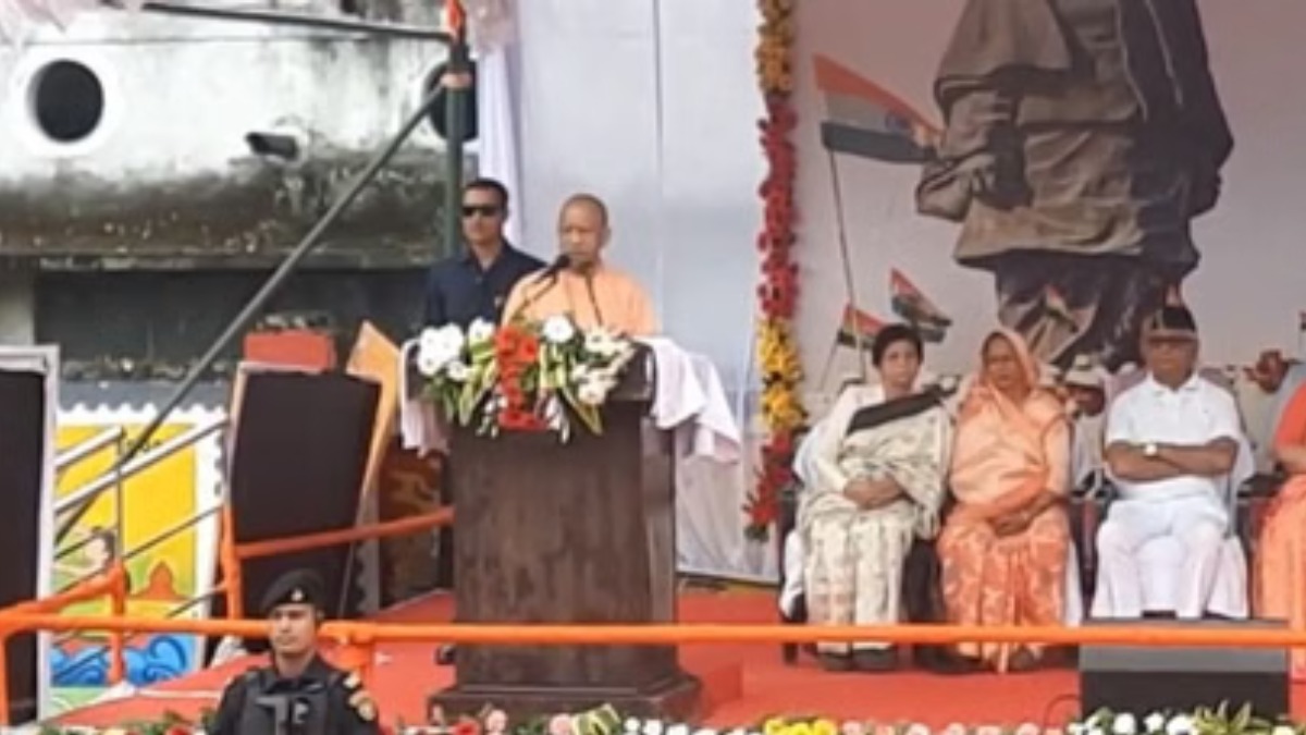 एकता के शिल्पकार सरदार पटेल को सीएम योगी ने किया नमन, लोह पुरुष की 150वीं जयंती पर दिया यह संदेश