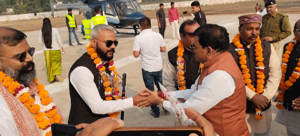 PM श्री हेली सेवा का दूसरा दिन सफल, उज्जैन–ओंकारेश्वर के बीच पहली फ्लाइट ने बनाया स्पिरिचुअल एयर सर्किट