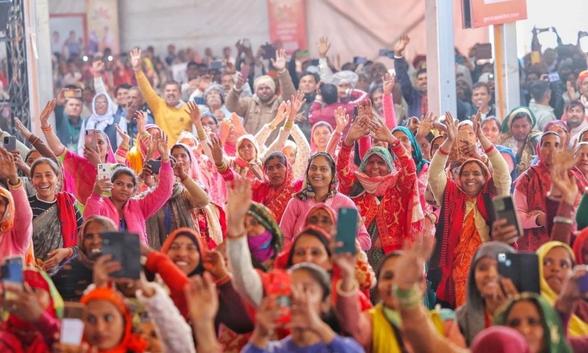 सीएम नीतीश कुमार ने 10 लाख महिलाओं के खातों में डाले 1000 करोड़, प्रत्येक महिला को मिलें 10 हजार रुपए