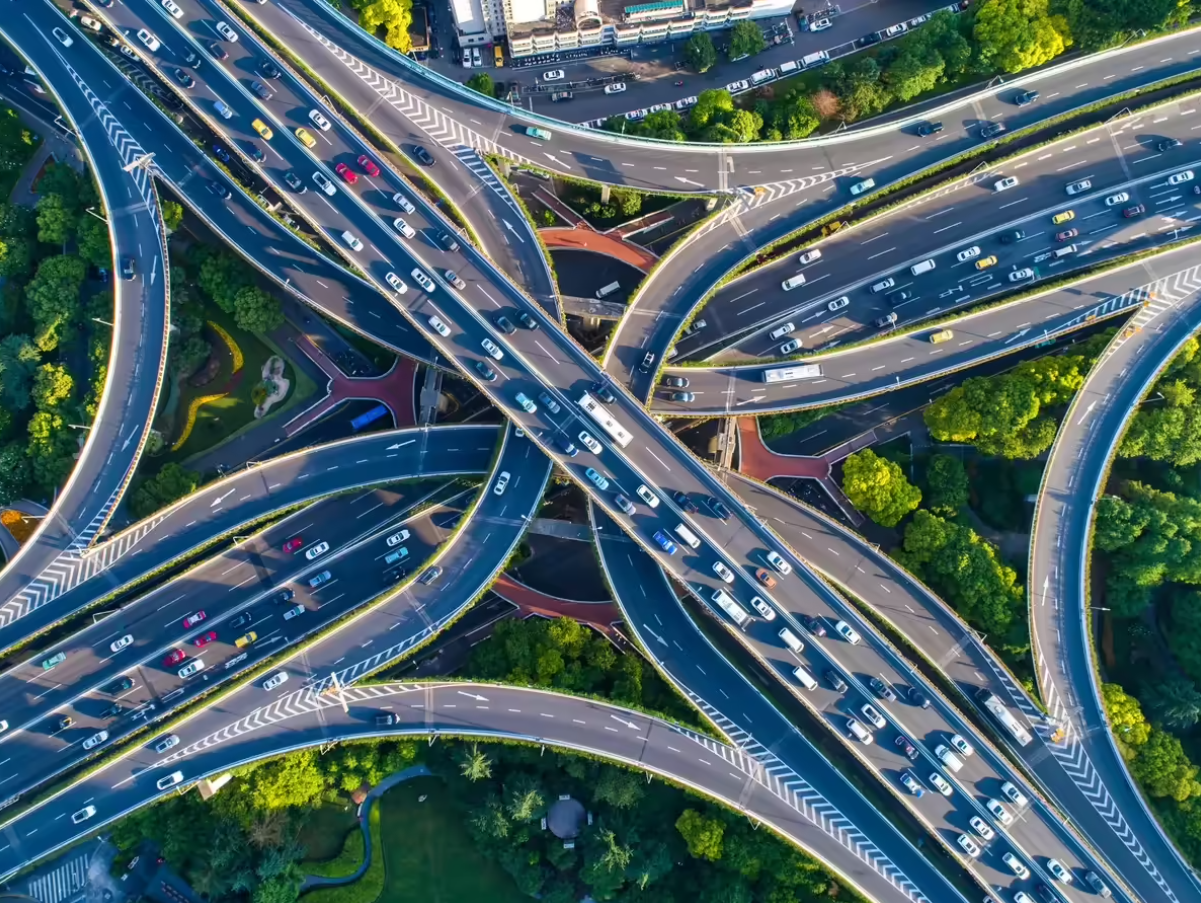 यूपी के इन जिलों में बढ़ेंगे प्रॉपर्टी के रेट, हजारों करोड़ रुपए की लागत से बनेंगे 8 नए एक्सप्रेसवे, कई जगह शुरू हुआ काम