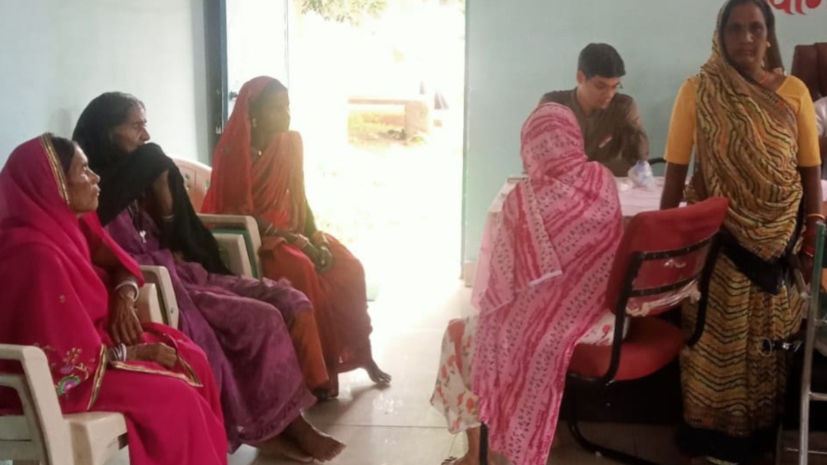 सुरक्षा और सम्मान साथ-साथ—महासमुंद में जरूरतमंदों को मिल रहा नियमित पेंशन लाभ