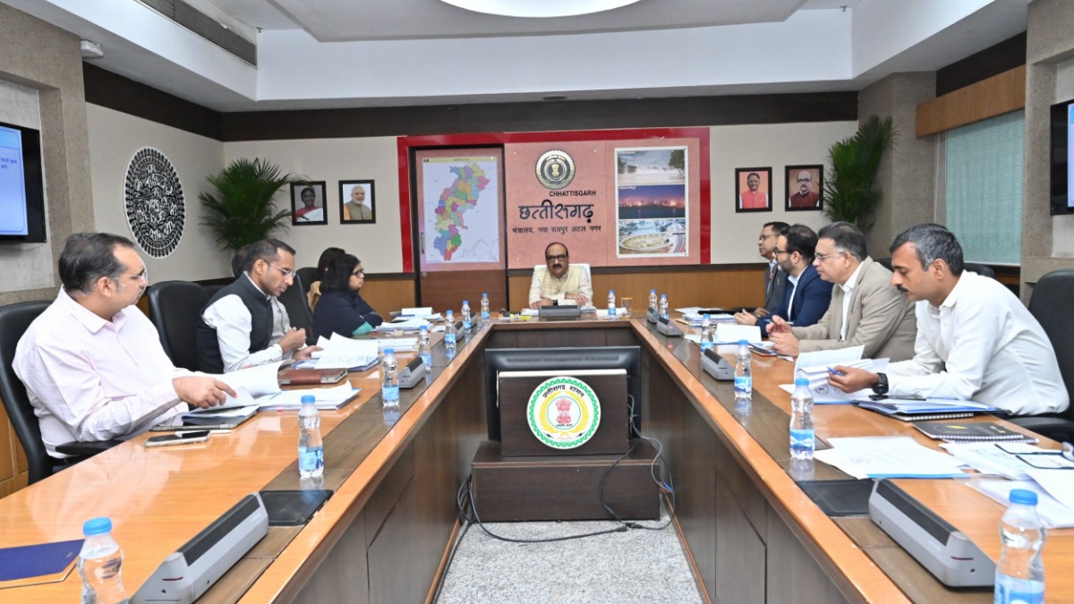 परियोजना एवं निर्माण क्रियान्वयन समिति की बैठक सम्पन्न