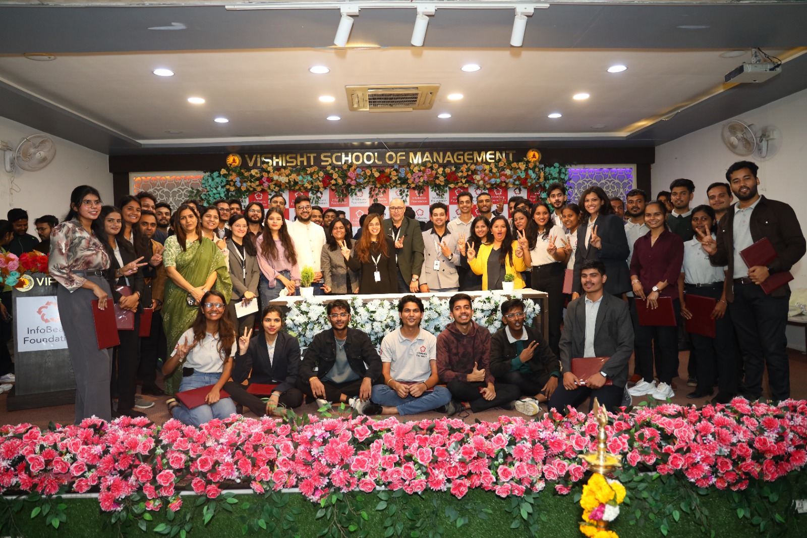 इन्फोबीन्स फाउंडेशन का भव्य दीक्षांत समारोह सम्पन्न