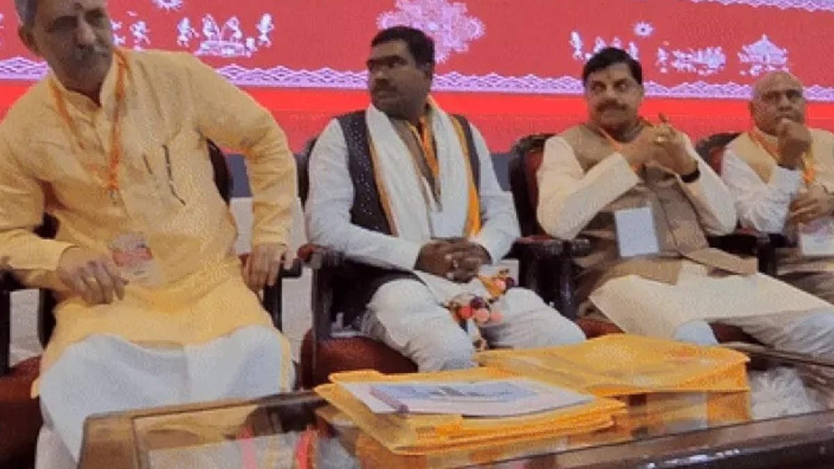 एमपी में BJP का बड़ा दांव, आदिवासी इलाकों में संकुल विकास योजना किया लागू, पलायन रोकने और शिक्षा-स्वास्थ्य पर होगा काम