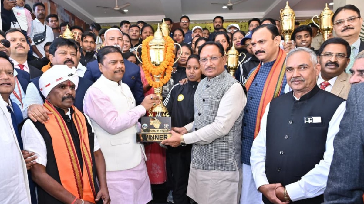 मुख्यमंत्री ने ऑल इंडिया फ़ॉरेस्ट स्पोर्ट्स मीट के विजेता खिलाड़ियों से मुलाकात कर दी बधाई
