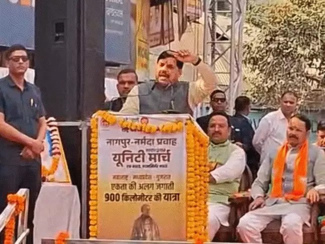 सीएम मोहन यादव ने सरदार पटेल की 150वीं जयंती पर यूनिटी मार्च में लिया भाग, लोहपुरुष की प्रतिमा पर किया माल्यार्पण