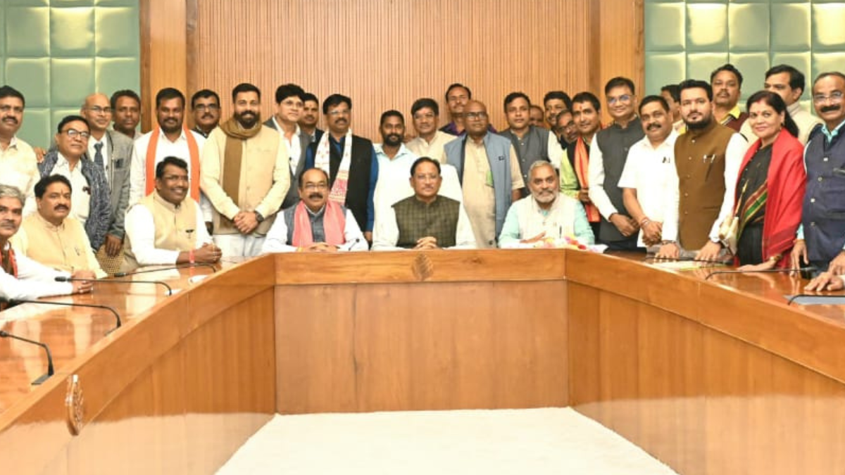 मुख्यमंत्री साय से साहू समाज के प्रतिनिधिमंडल ने की सौजन्य मुलाकात