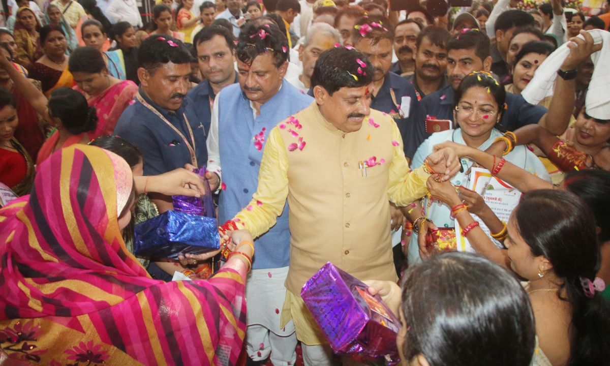 1,26,00,000 बहनों को मोहन भैया ने दिए 1576 करोड़ रुपए, लाड़ली बहना योजना की 31वीं किस्त हुई जारी