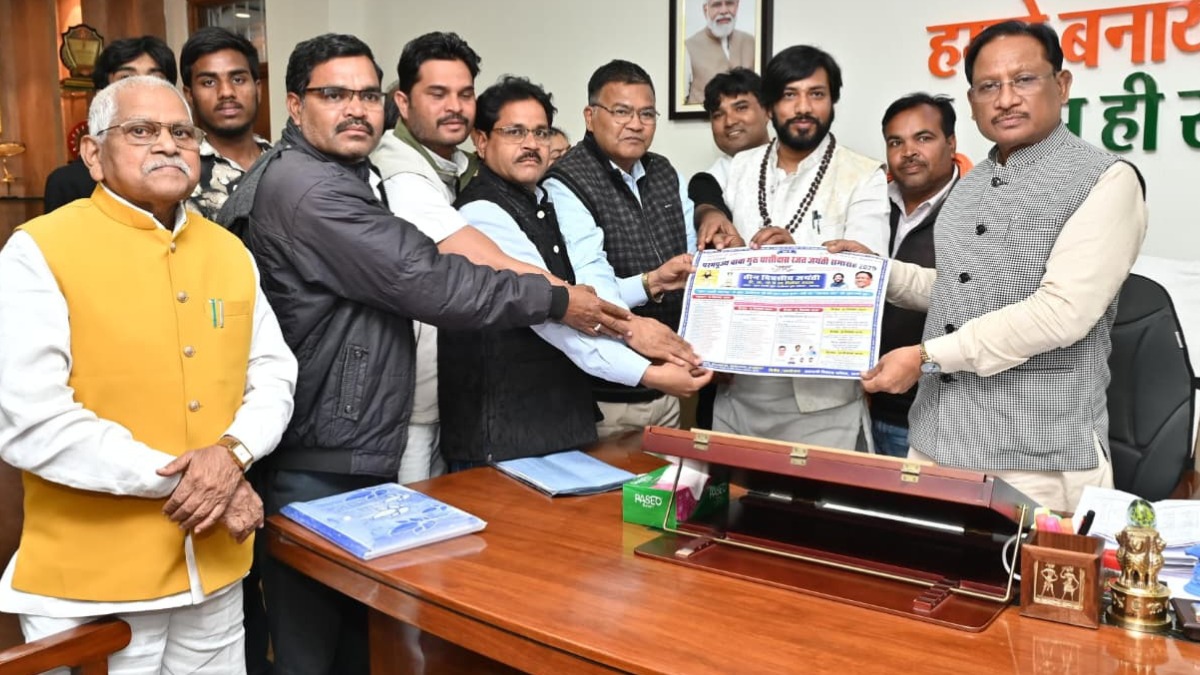 मुख्यमंत्री विष्णुदेव साय से सतनामी विकास परिषद के प्रतिनिधिमंडल ने की सौजन्य भेंट