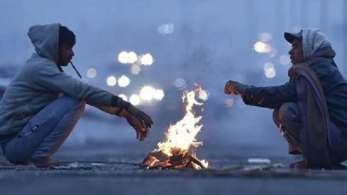 MP Weather: कोहरे की गिरफ्त में जकड़ा एमपी, एक किलोमीटर भी नहीं दिख रहा रास्ता, मालवा-निमाड़ में पारा 5 डिग्री से नीचे