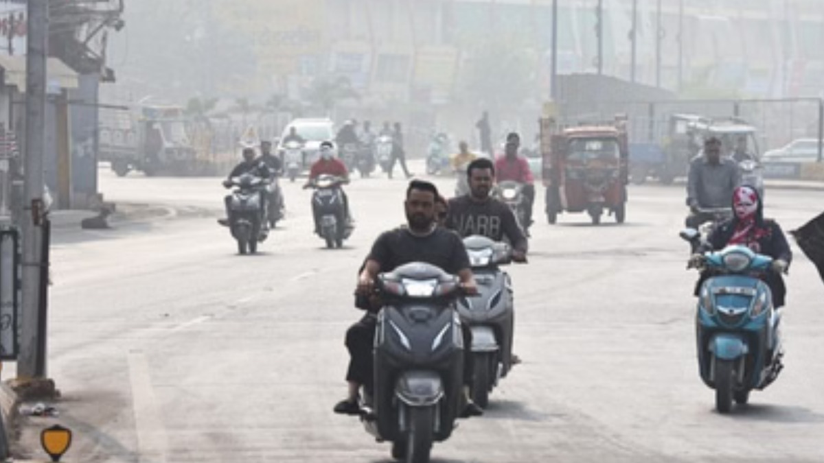 Indore में फिर बदला मौसम का मिजाज, दिन में धूप तो रात में बढ़ी कंपकंपी, पारा सामान्य से चार डिग्री नीचे