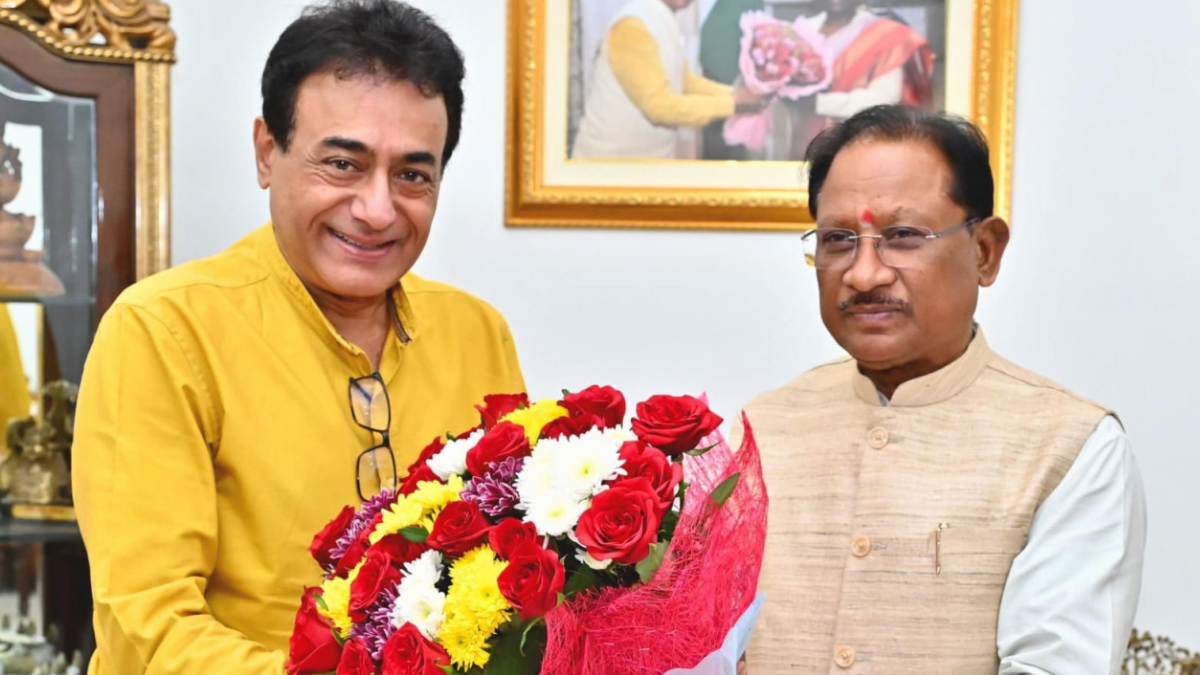 मुख्यमंत्री विष्णुदेव साय से सुप्रसिद्ध अभिनेता नीतिश भारद्वाज ने की सौजन्य मुलाकात