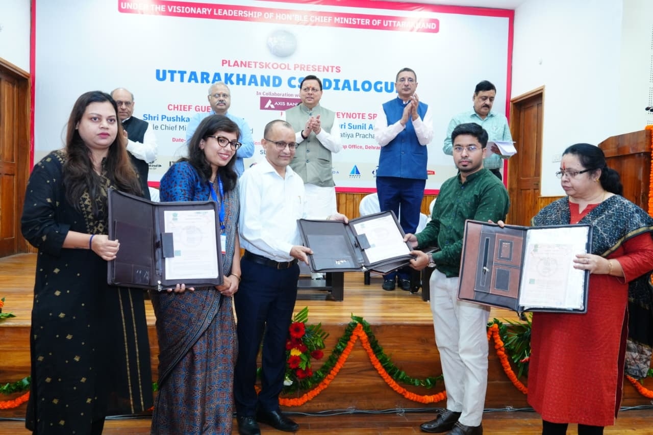 मुख्यमंत्री धामी ने मुख्यमंत्री आवास में उत्तराखण्ड सी.एस.आर. डायलॉग कार्यक्रम में प्रतिभाग किया