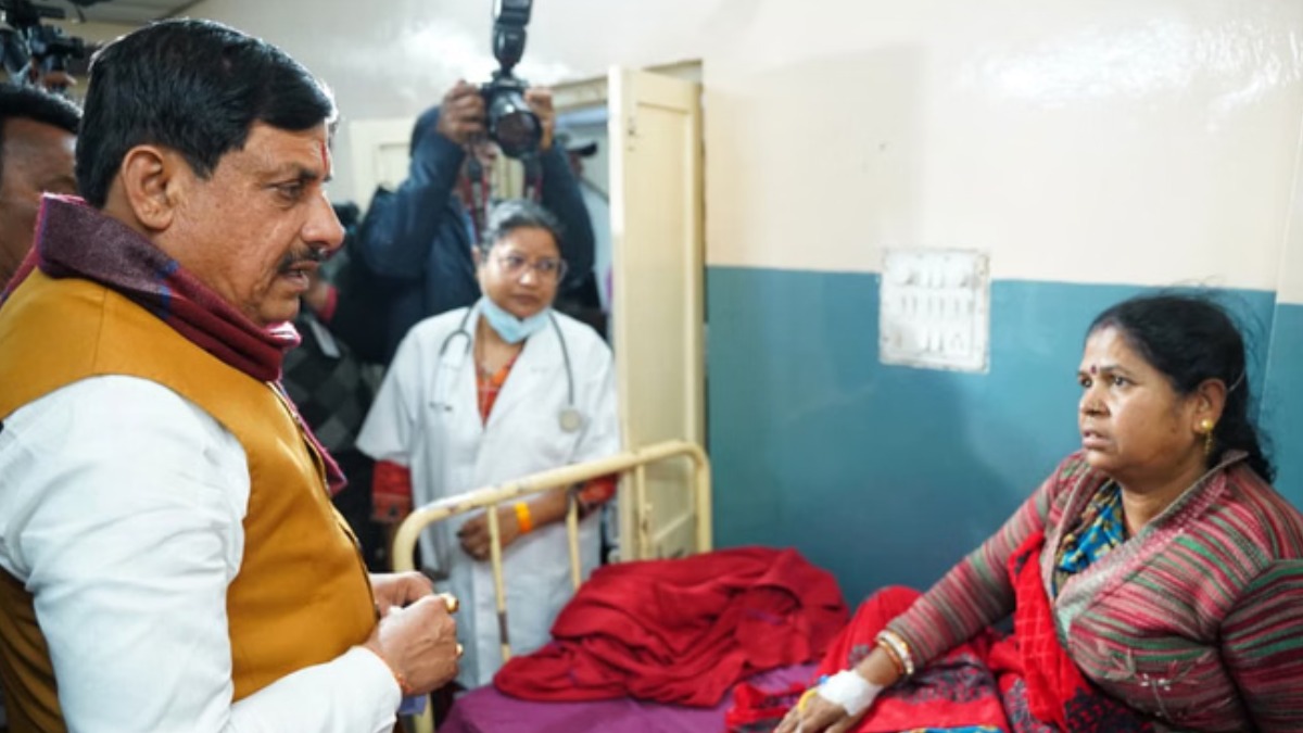 सीएम मोहन यादव पहुंचे इंदौर, दूषित पेयजल से बीमार हुए मरीजों से अस्पताल पहुंचकर की मुलाकात