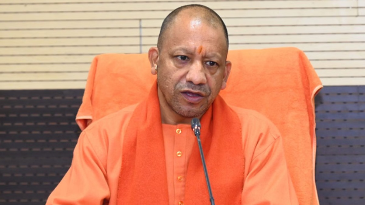 सीएम योगी ने की प्रगति पोर्टल की समीक्षा, प्रोजेक्ट, योजनाएं और शिकायतों पर किया संवाद