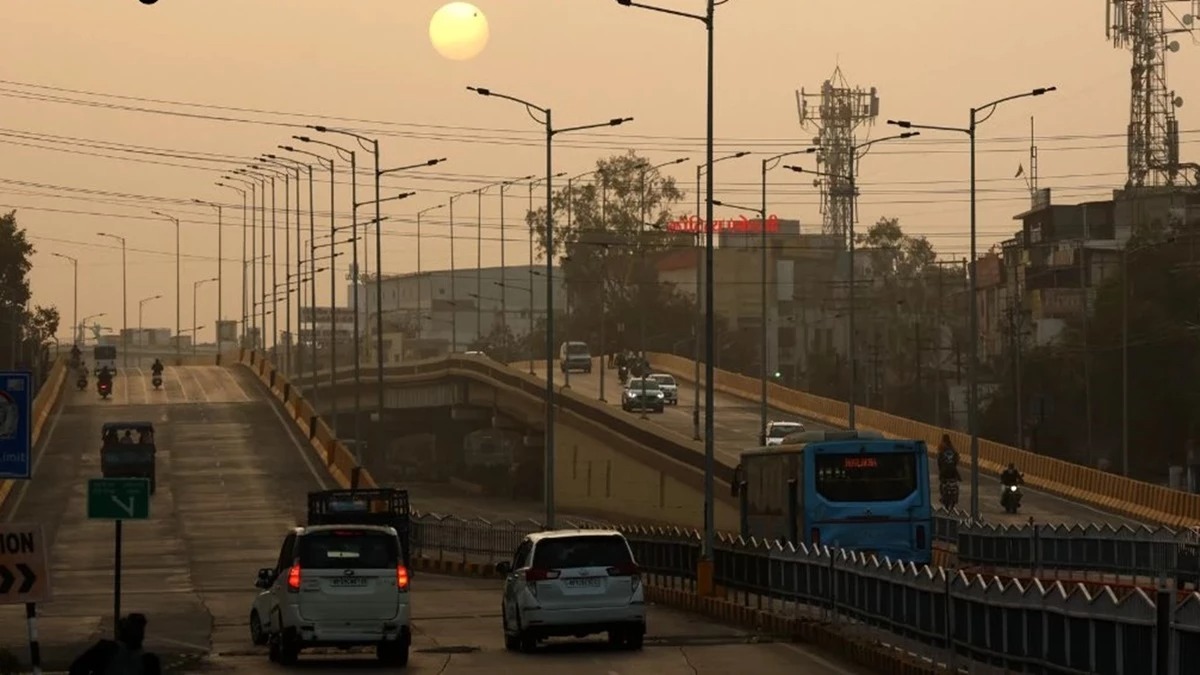 MP Weather: घने कोहरे के बाद खुला आसमान, प्रदेश में चार दिन तक मौसम रहेगा स्थिर, 15 जनवरी से मावठे की संभावना