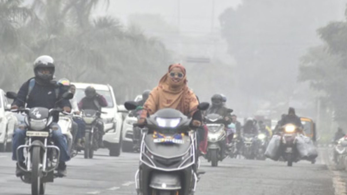 MP Weather: उत्तर की बर्फीली हवाओं से कांपा मध्यप्रदेश, शीतलहर और कोहरे ने बढ़ाई मुश्किलें, 5 डिग्री तक लुढ़का पारा