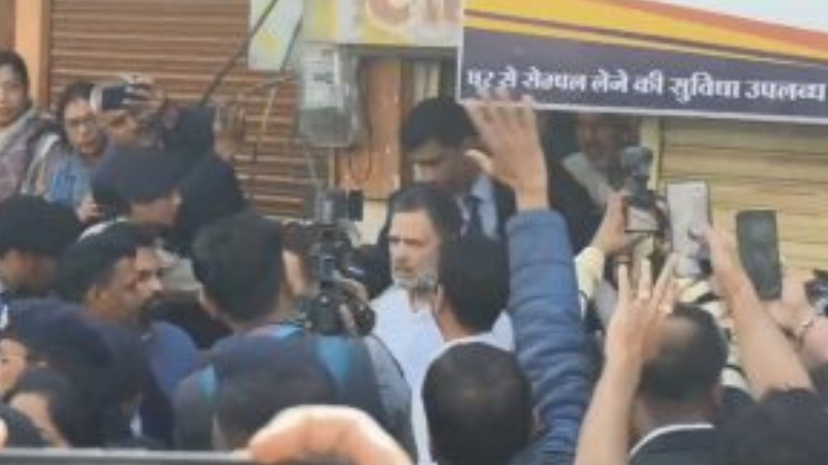 भागीरथपुरा पहुंचे Rahul Gandhi, दूषित पानी के पीड़ितों का छलका दर्द, परिवारों को 1-1 लाख का देंगे चेक