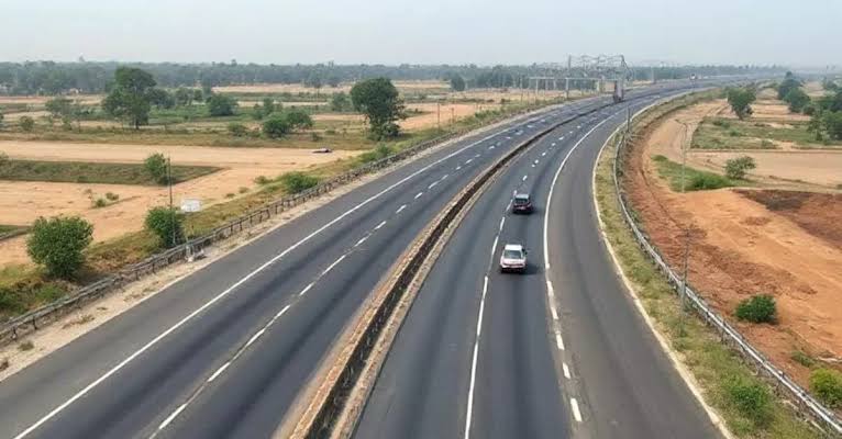 एमपी में 2935 करोड़ की मेगा सड़क परियोजना, ग्रीनफील्ड फोरलेन से 30 गांवों के किसानों को मिलेगी राहत और बेहतर कनेक्टिविटी