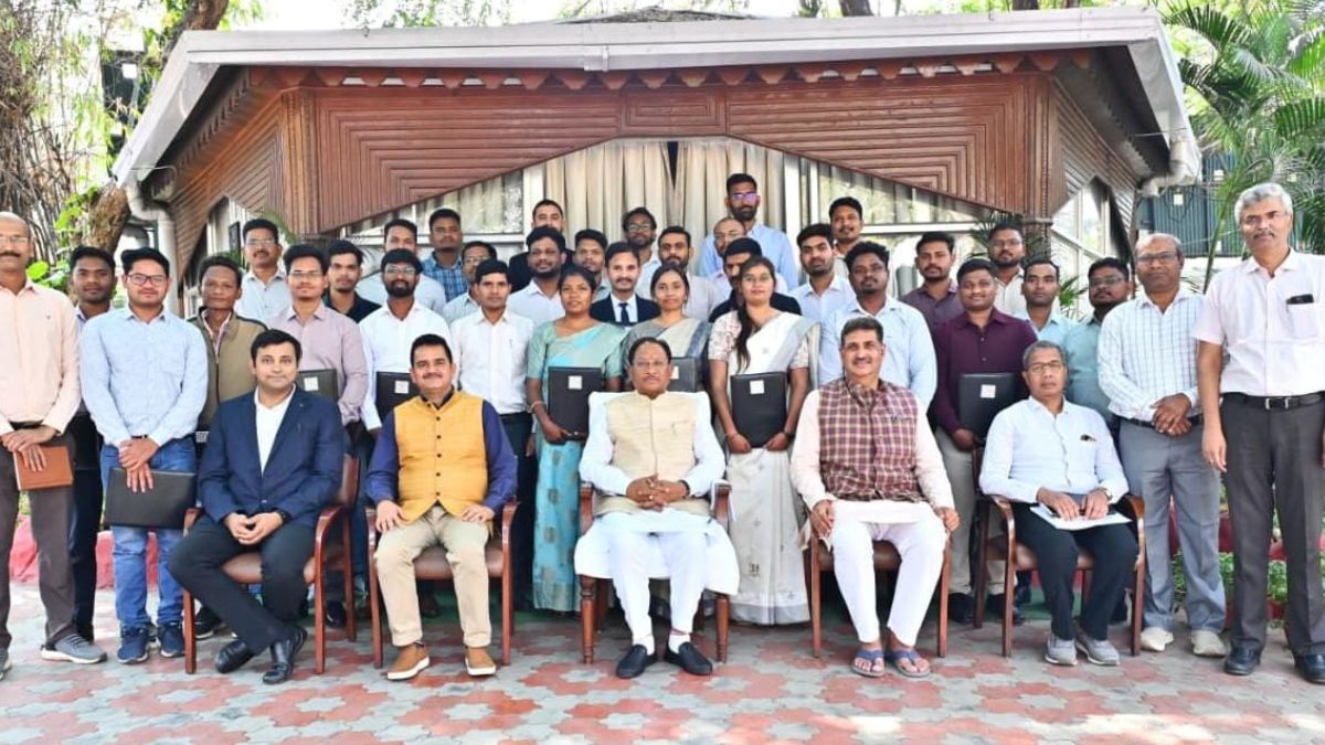 खनिज संपदा से समृद्ध छत्तीसगढ़ के विकास में निभाएं अहम भूमिका : मुख्यमंत्री साय