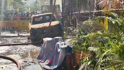 इंदौर में चार्जिंग के दौरान कार में लगी आग ने मचाई तबाही, सिलेंडर ब्लास्ट से 8 लोगों की हुई दर्दनाक मौत