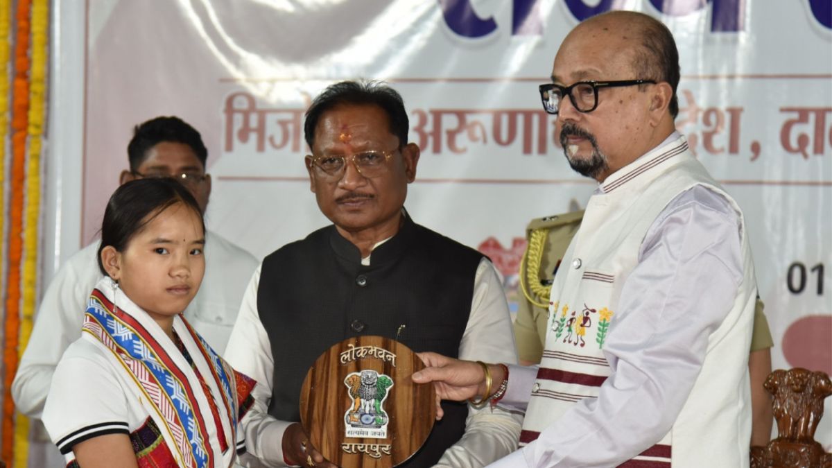 एक दूसरे राज्य के गौरवशाली इतिहास का स्मरण करने का है यह महत्वपूर्ण अवसर – राज्यपाल डेका