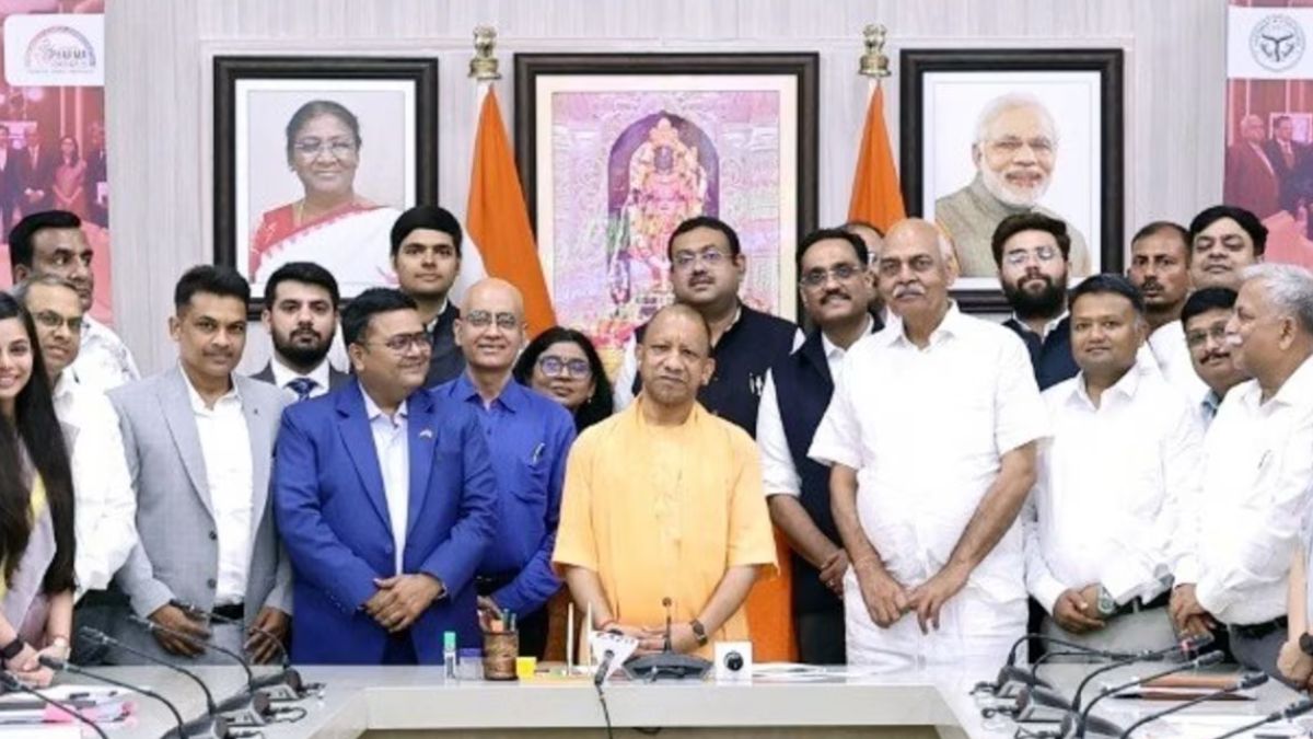 यूपी बनेगा फार्मा हब, योगी सरकार ने 17 कंपनियों को LOC देकर खोल दिए निवेश के दरवाजे