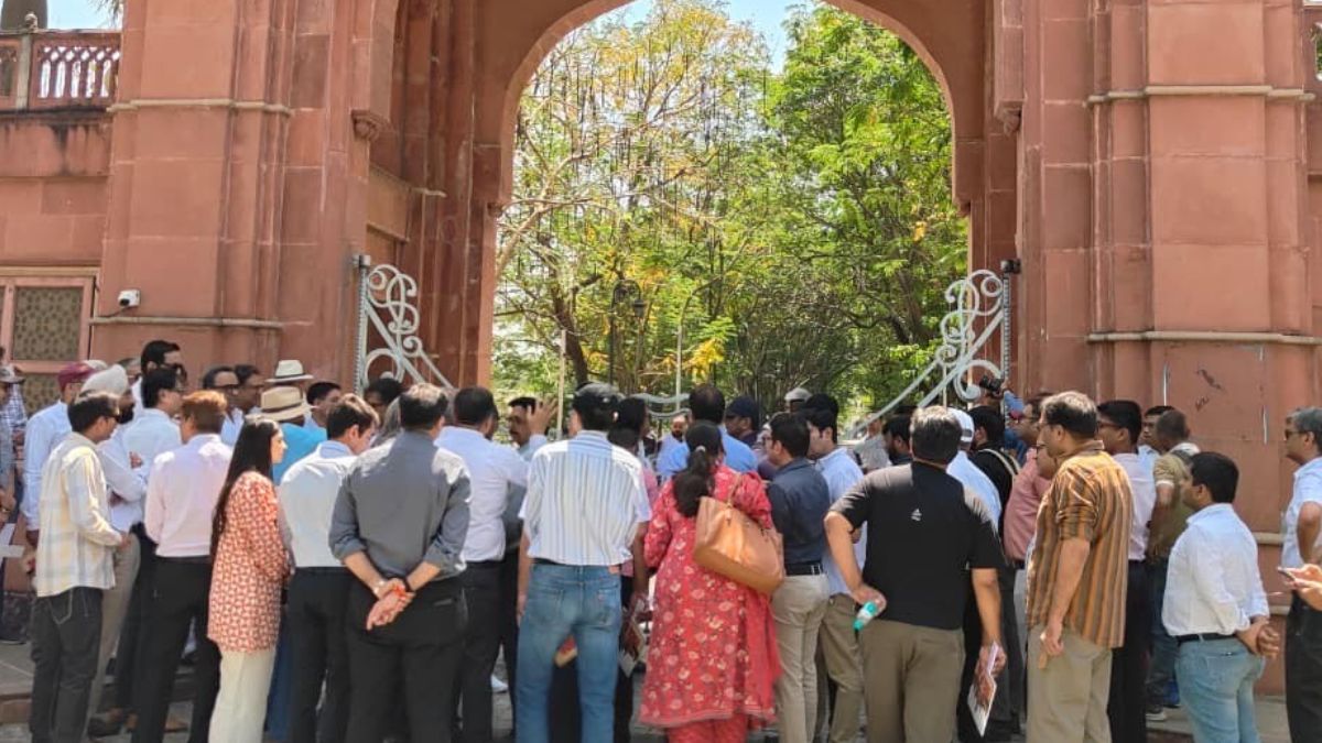 डेली कॉलेज में जबरन प्रवेश की घटना पर कड़ी प्रतिक्रिया, करीब 400 ओल्ड डेलियन्स ने संदीप पारेख को हटाने की मांग की