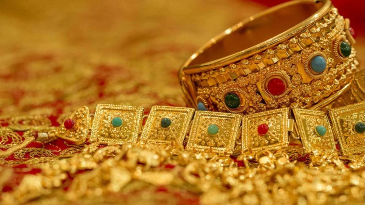 Gold Rate Today : अक्षय तृतीया पर महंगा हुआ सोना, जानें 19 अप्रैल का सोने का ताजा भाव