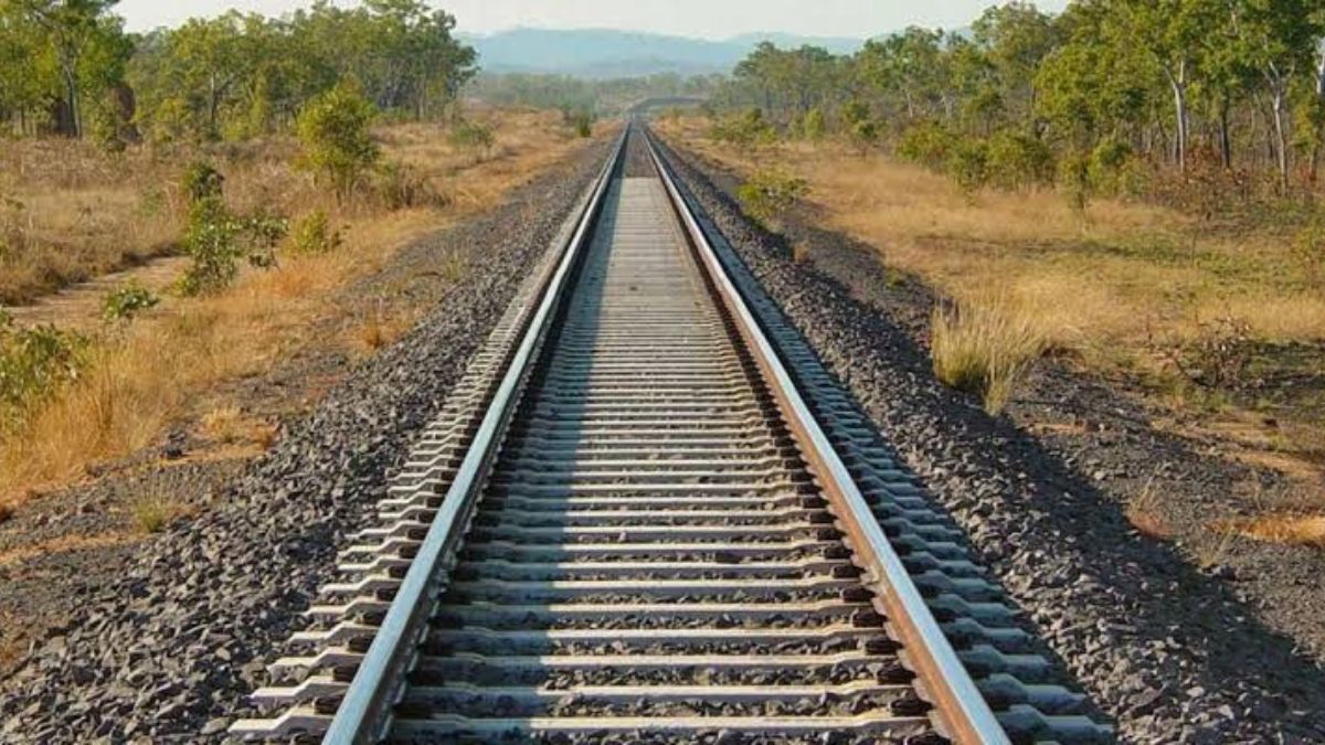 इंदौर से मुंबई के बीच 18 हजार करोड़ की लागत से बनेगा नया रेल कॉरिडोर, हजारों किसानों को मिलेगी राहत