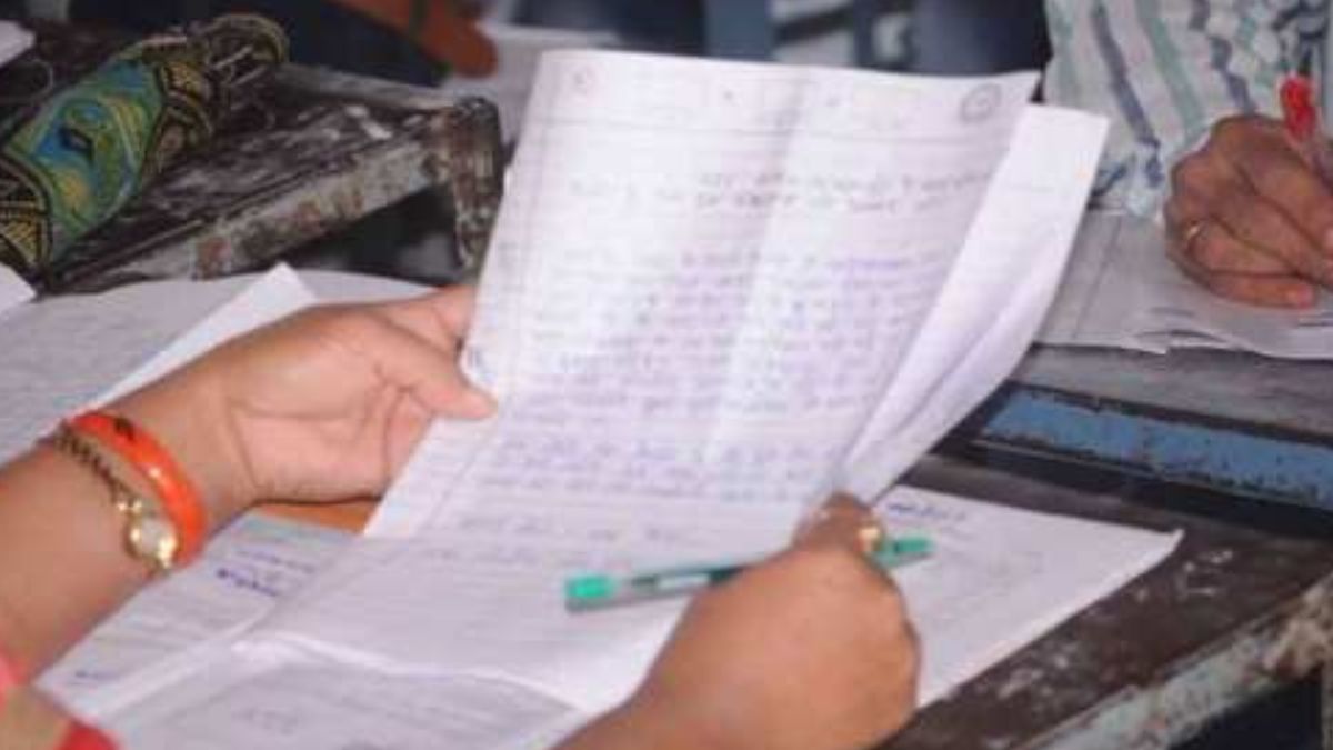 सर प्लीज पास कर दो नहीं तो ब्रेकअप हो जाएगा… एमपी बोर्ड की कॉपियों में लिखें मैसेज पढ़ आप भी नहीं रोक पाएंगे अपनी हंसी